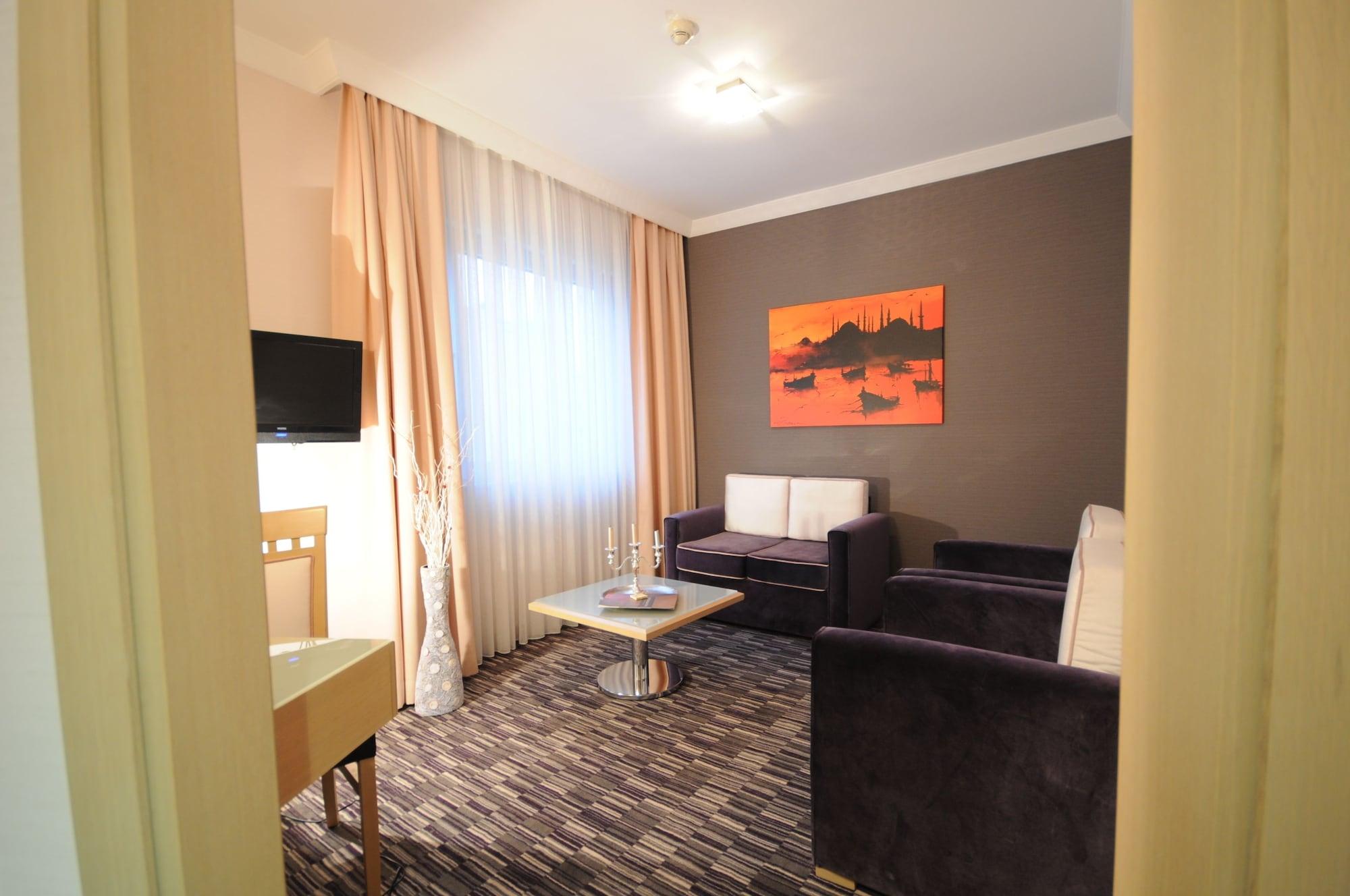 Sv Business Hotel Taksim Istambul Exterior foto