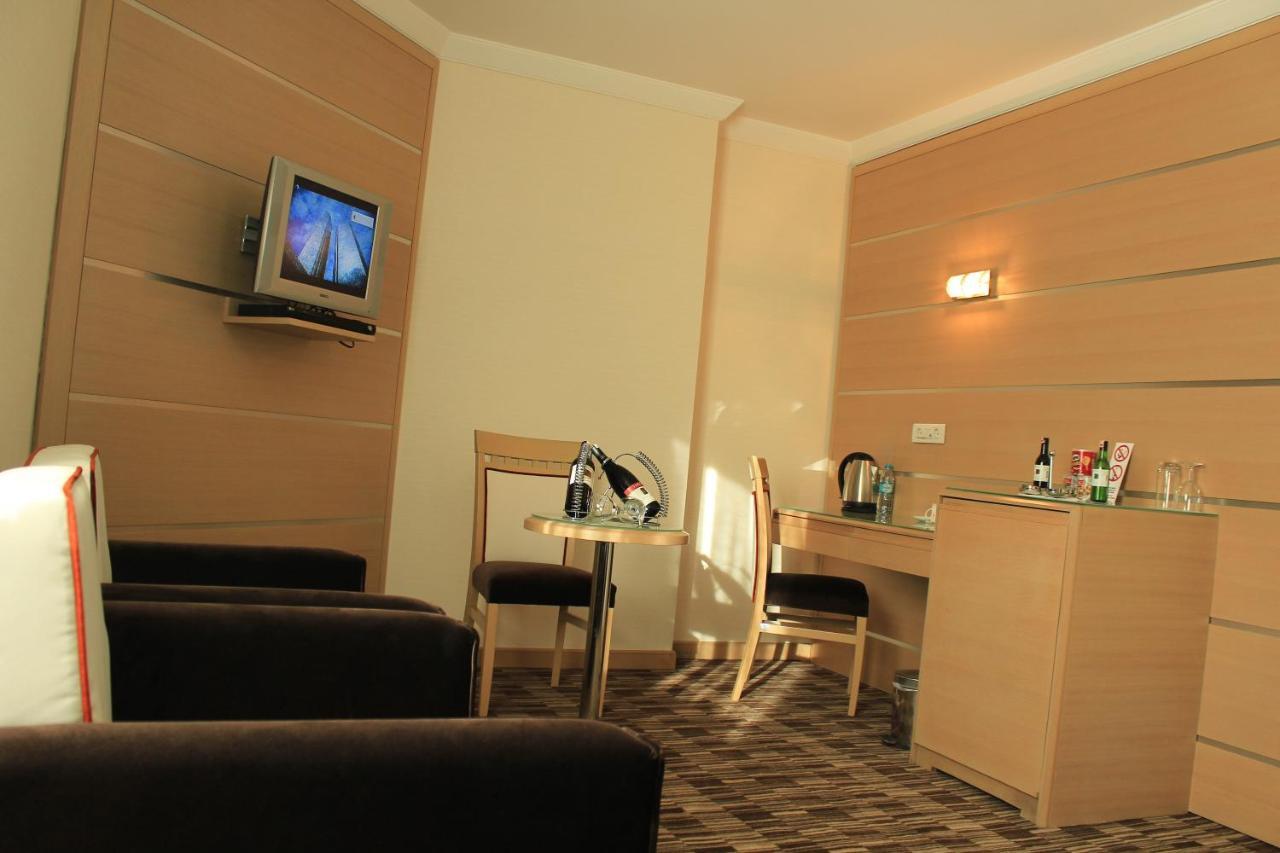 Sv Business Hotel Taksim Istambul Exterior foto